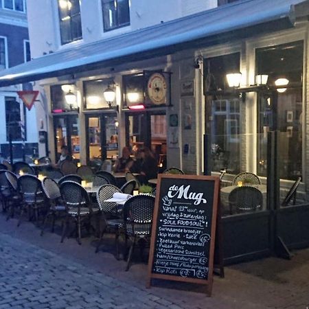 Cafe Restaurant Hotel De Mug Middelburg Eksteriør billede