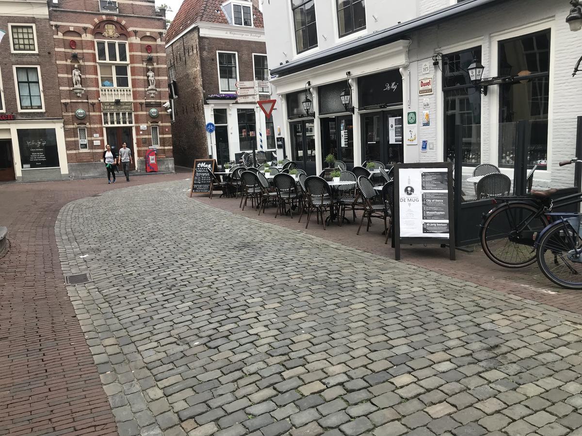 Cafe Restaurant Hotel De Mug Middelburg Eksteriør billede